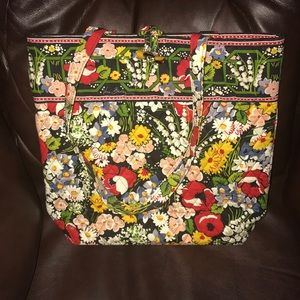 Very Bradley Poppy Fields Tote